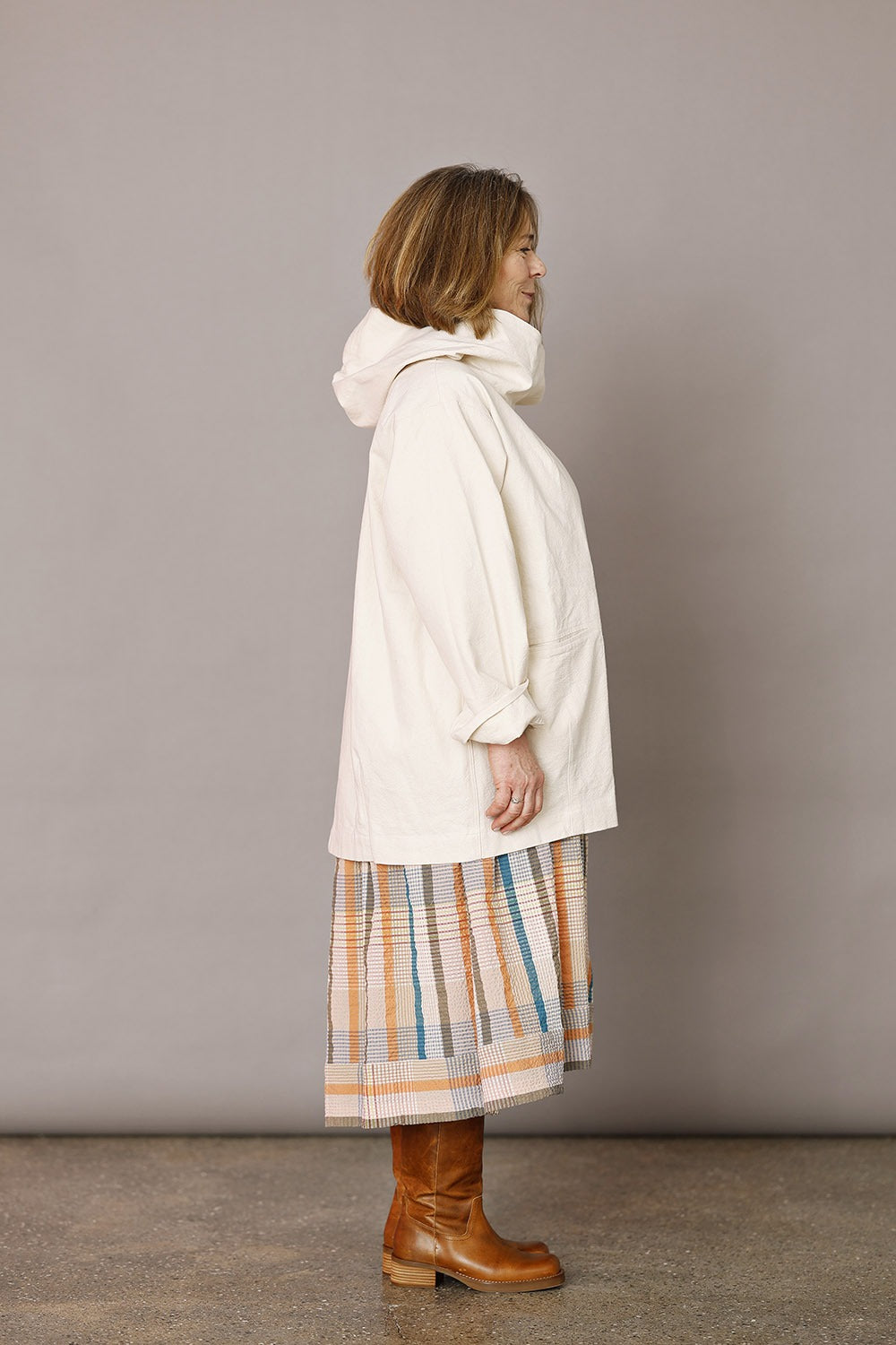 Mc971b-wh25-b-busseronne-oversize-hvid-bomuls-jakke-2