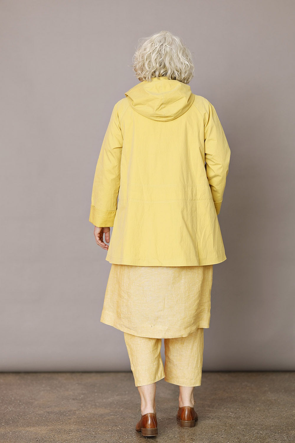 mc920a-ye25-agnete-mcverdi-danskdesign-danishdesign-gul-sommerjakke-summerjacket-1