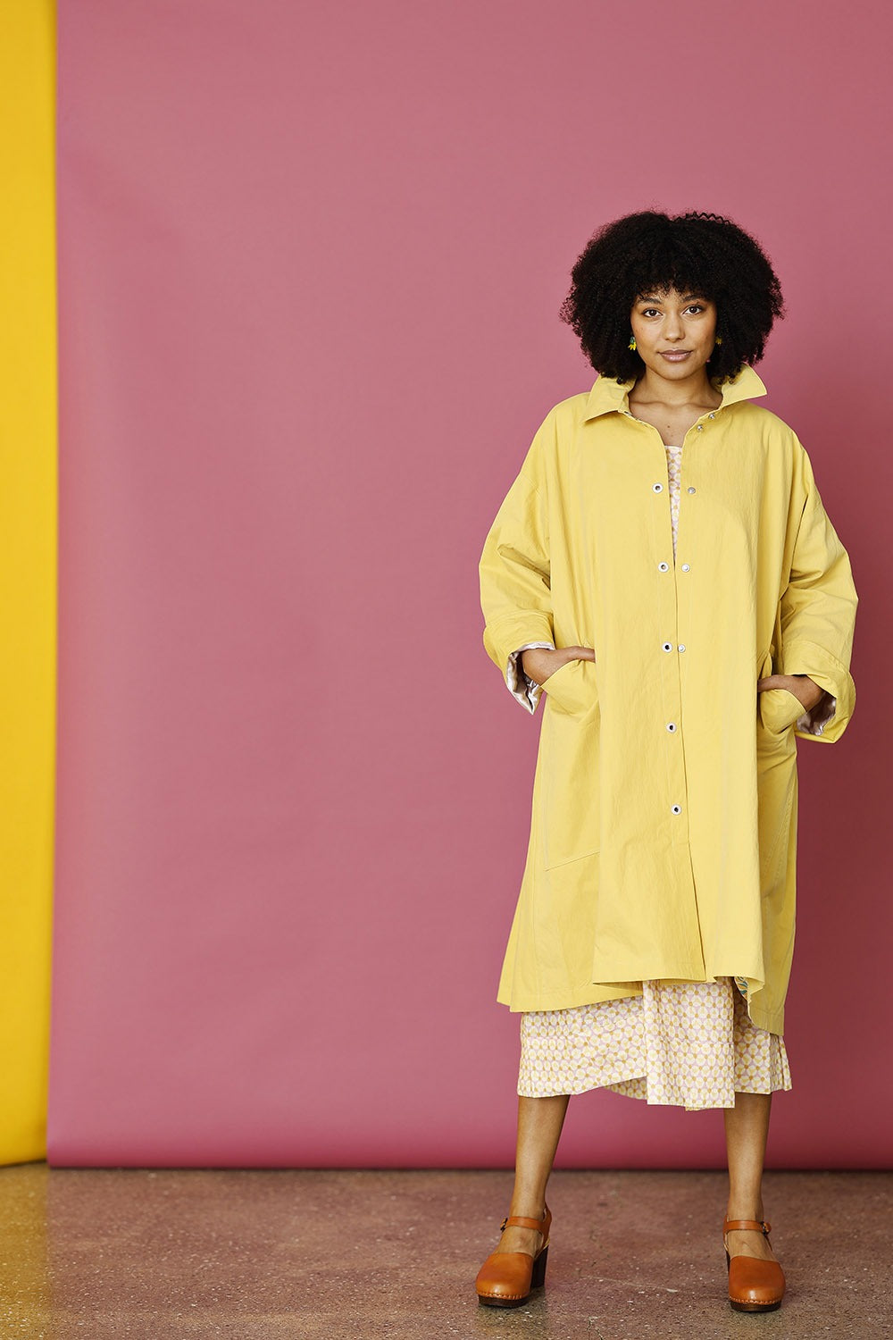 mc920c-ye25-mcverdi-danskdesign-frakke-lunafrakke-coat-forårsfrakke-sommerjakke-gul-yellow-7