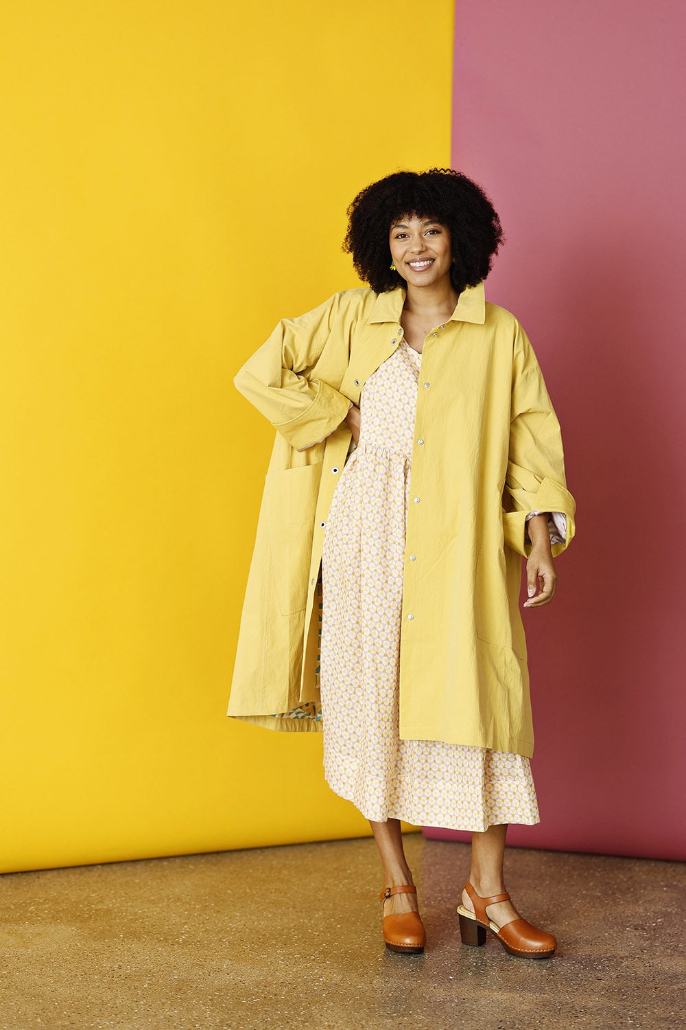 mc920c-ye25-mcverdi-danskdesign-frakke-lunafrakke-coat-forårsfrakke-sommerjakke-gul-yellow-1