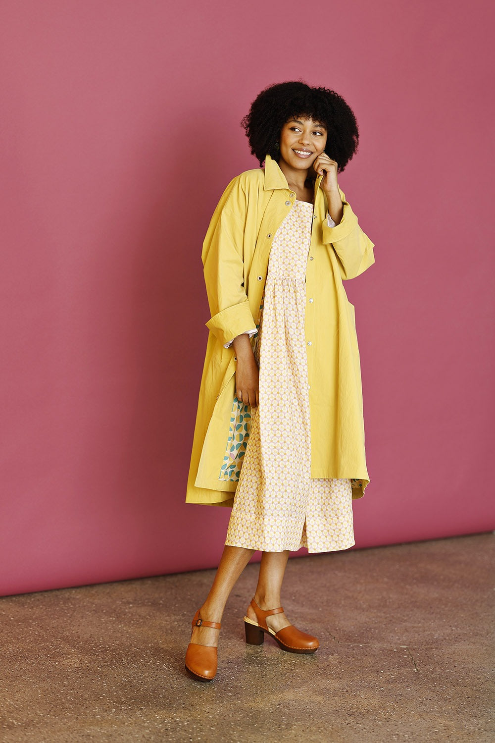 mc920c-ye25-mcverdi-danskdesign-frakke-lunafrakke-coat-forårsfrakke-sommerjakke-gul-yellow-3