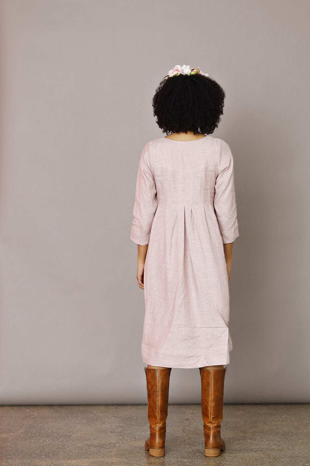 mc732e-ro25-mcverdi-kjole-dress-sommerkjole-summerkjole-hør-hørkjole-fitted-ss25-3