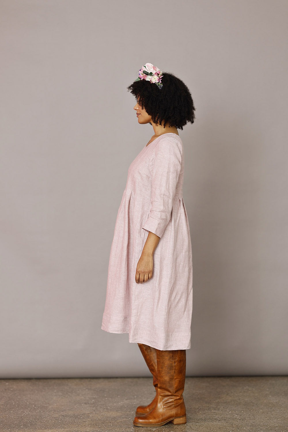 -mc732e-ro25-mcverdi-kjole-dress-sommerkjole-summerkjole-hør-hørkjole-fitted-ss25-4