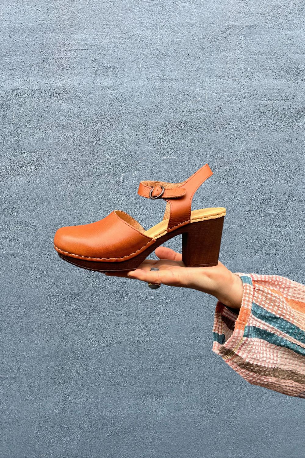 Ten-points-amelia-60257-Cognac-sommersko-klodshæl