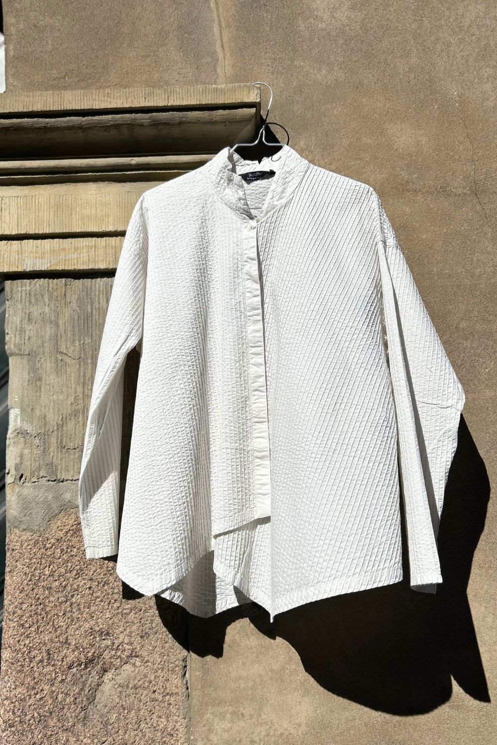 ym-1023991-n-0212-skjorte-shirt-asymmetrisk