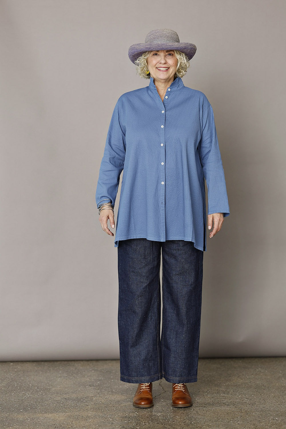 ym-1023928-8306-skjorte-shirt-yaccomaricard-støvetblå-langskjorte-sommerkjorte-5