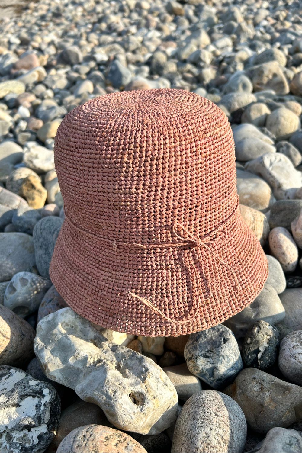 rabarany-b7-nu-rose-sommerhat-hat-stråhat-rosa-accessories-tilbehør