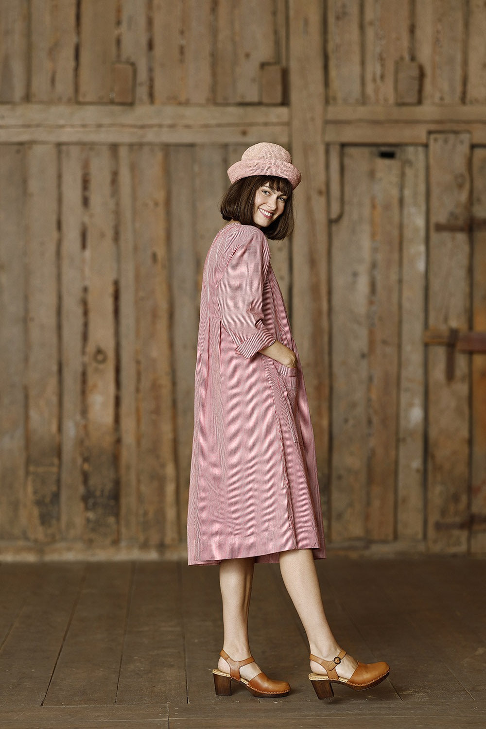 mc794c-red-stripe-dress-with-pleas-mcverdi-5