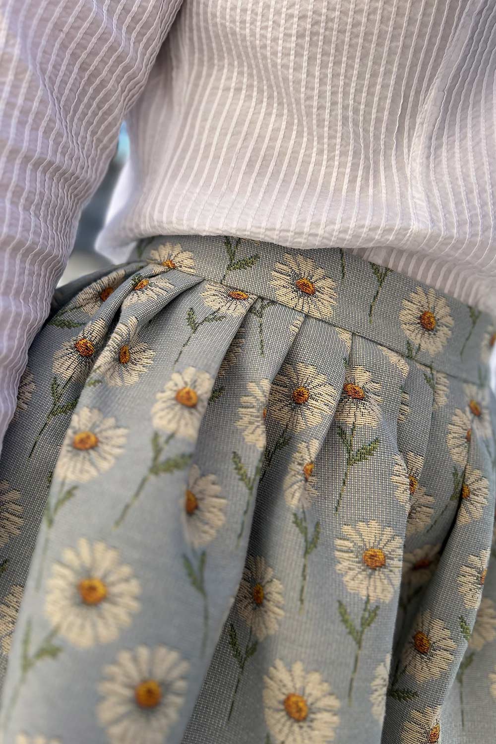 september20-gobelin-maguerit-nederdel-mcverdi-blomster-jacquard-9