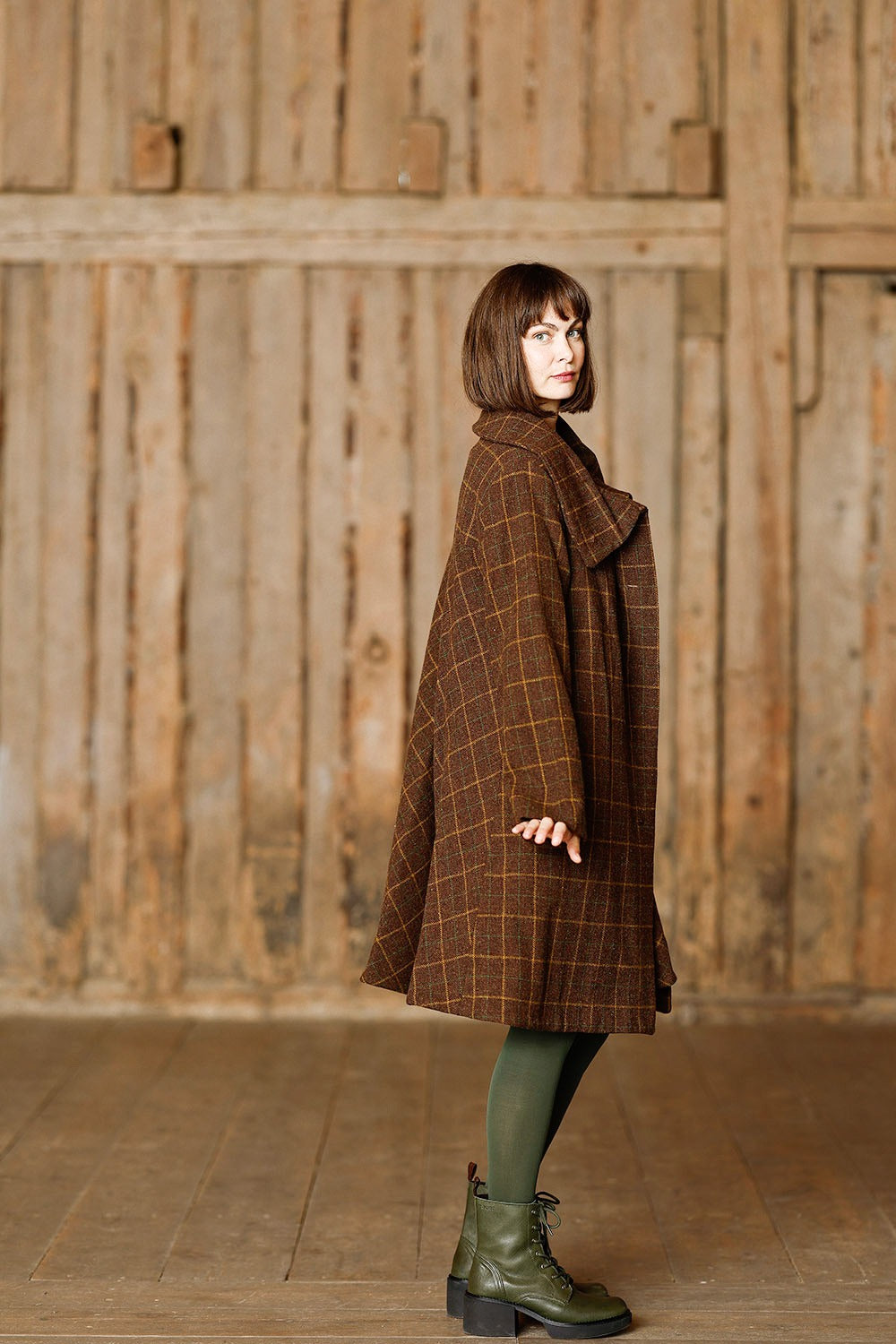 Vimeo_mc862a-brown-checkered-shetland-wool-coat-mcverdi-uldfrakke-3