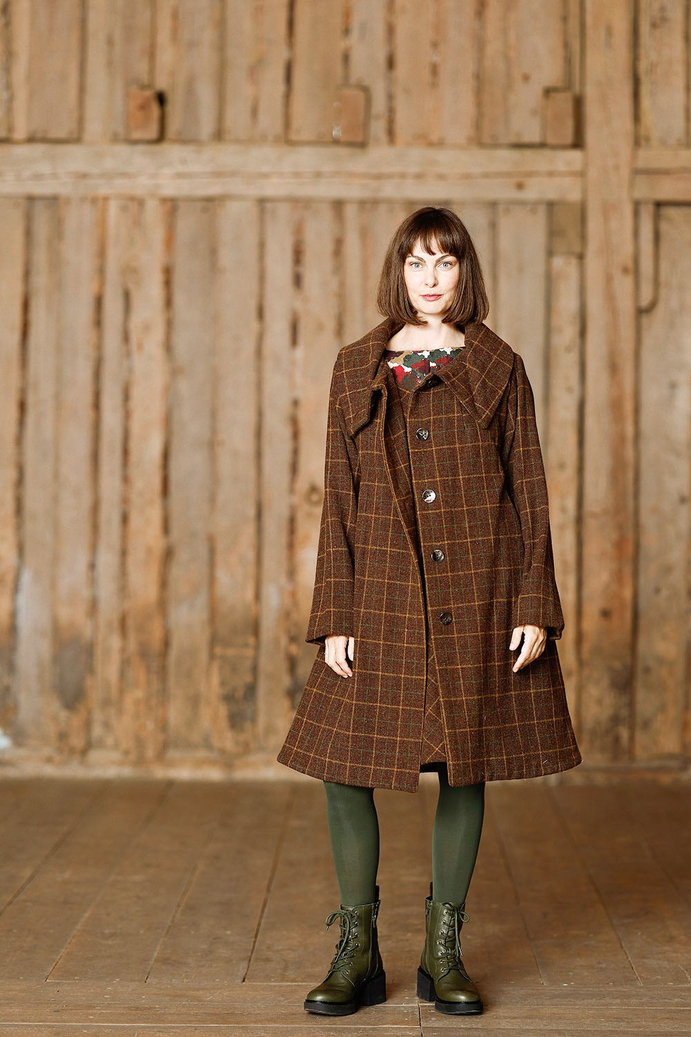 1-mc862a-brown-checkered-shetland wool-coat-mcverdi-uldfrakke-2