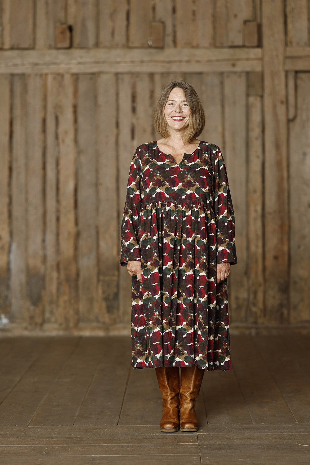 Vimeo_mc985d-multidot-dress-lise-mcverdi-vinterkjole-kjole-4