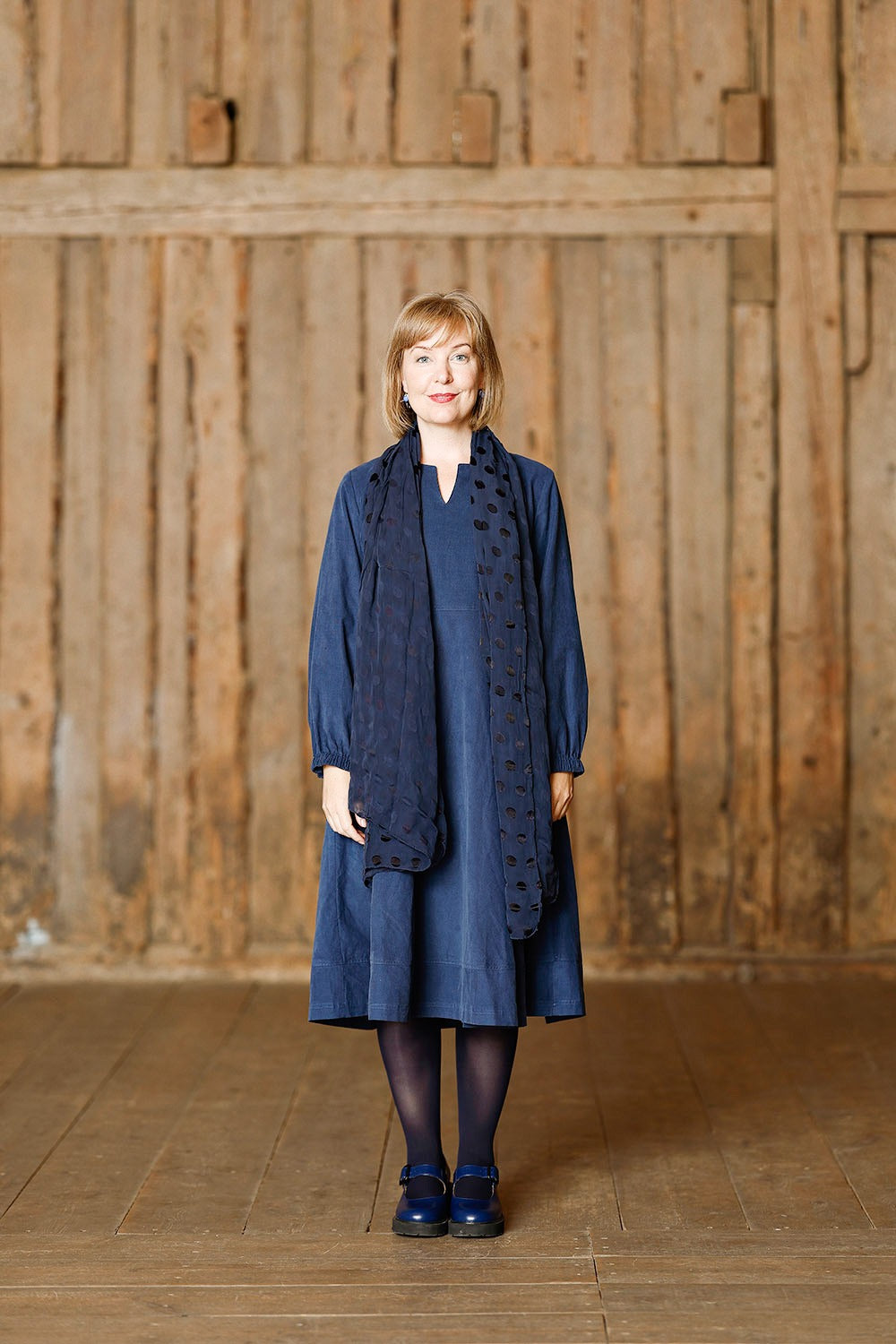 mc986b-blue-blå-babyfløjl-kjole-mcverdi