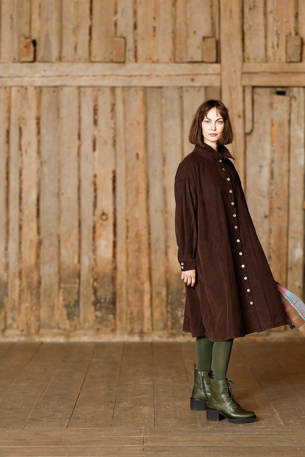 mc986e-brown-brun-babyfløjl-kjole-mcverdi-6