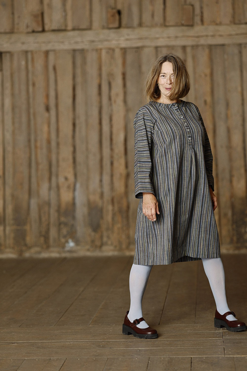 mc989b-grå-mcverdi-ikat-mcverdi-kjole-thyra-3