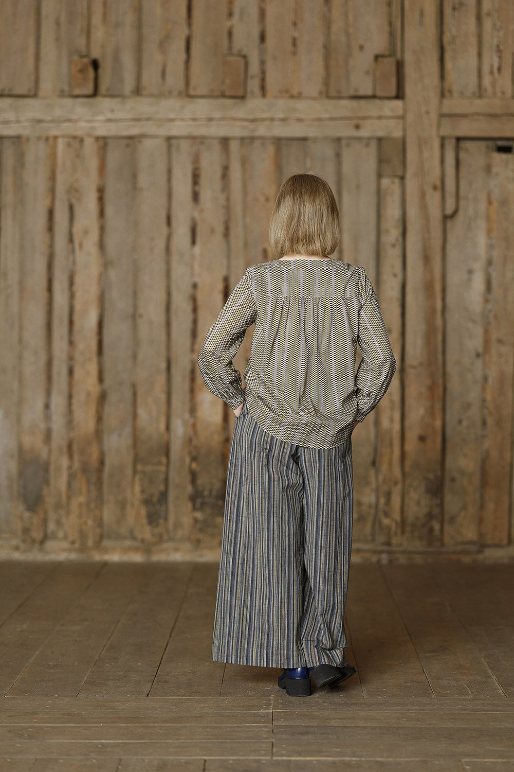 mc989c-bukser-grå-mcverdi-ikat-trousers-grey-4