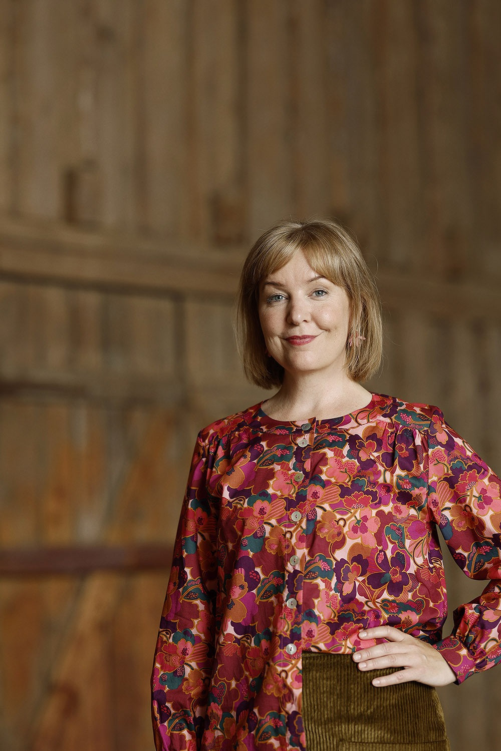 Vimeo_mc990a-pink-rød-liberty-mcverdi-cotton-bomuld-blouse-2