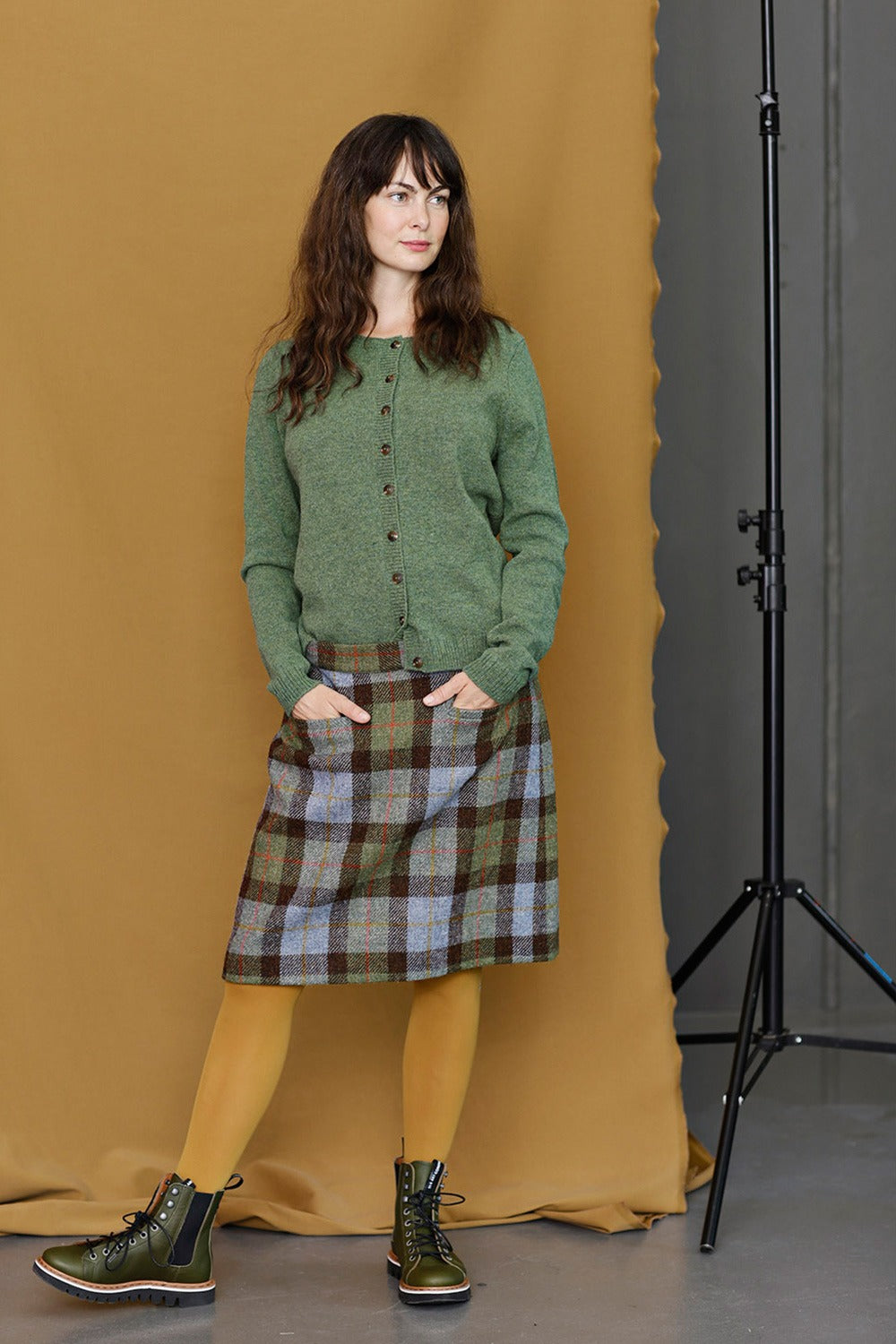 midori-mansted-forest-76-cardigan-wool-2