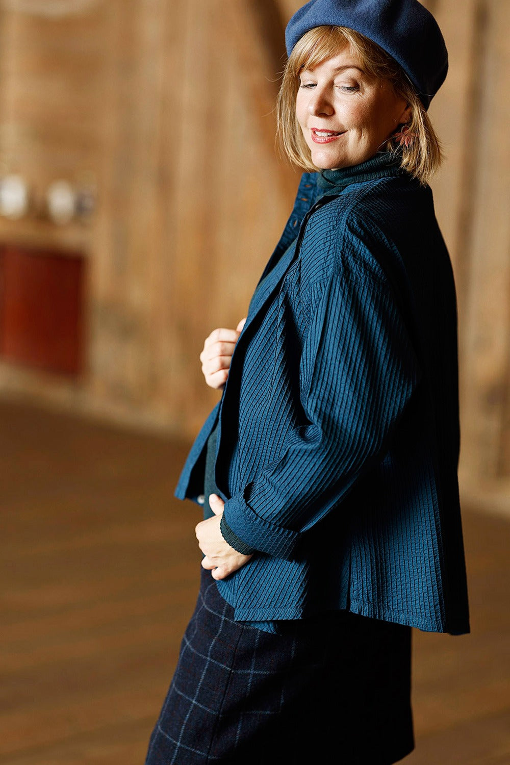 yaccomaricard-1023991-8203-night-blue-shirt-asymmetric-mcverdi-1