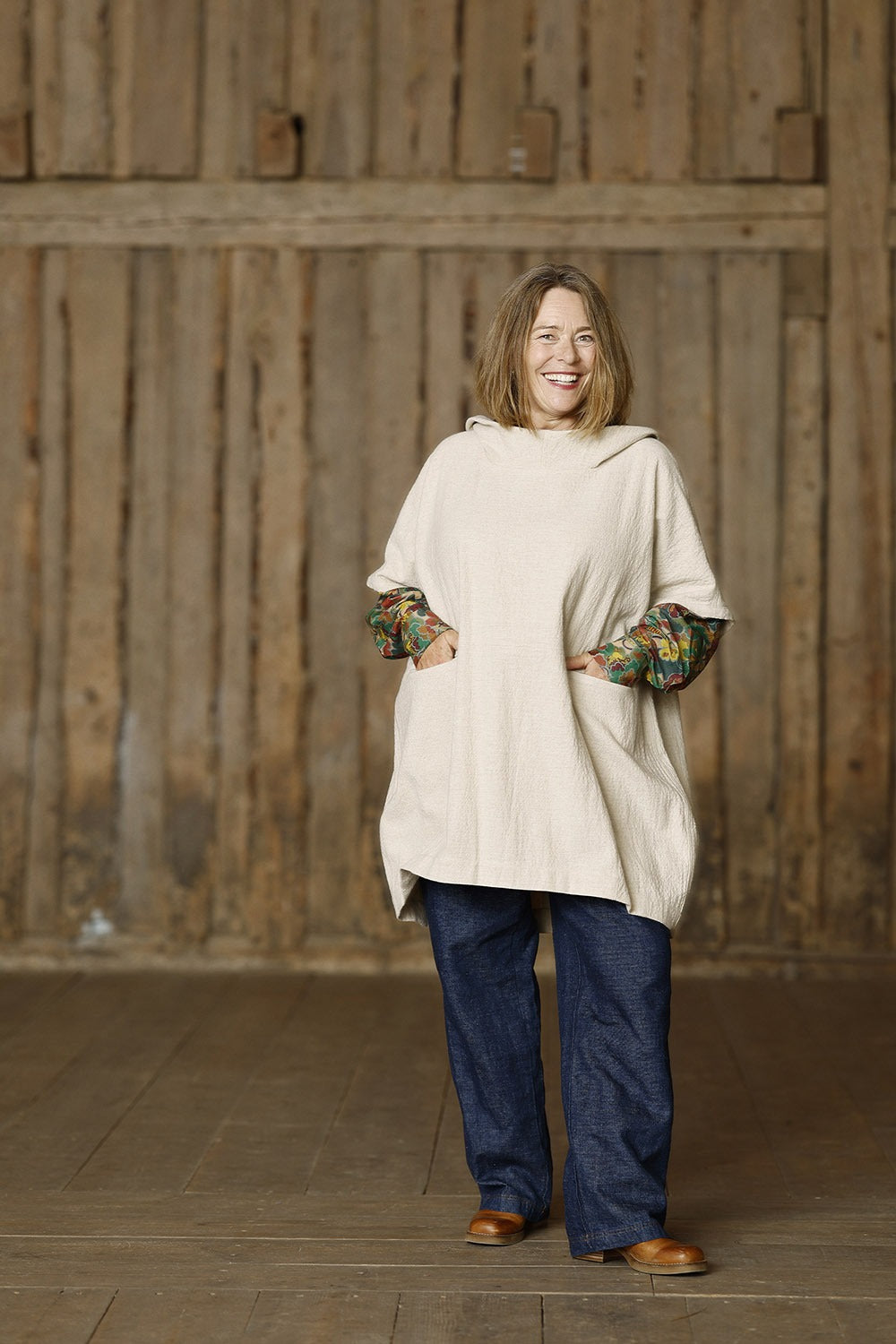 Vimeo_mc949b-offwhite-tunic-dress-sweater-kjole-mcverdi