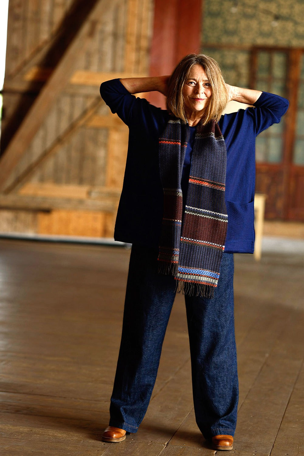 w47904d-1-cassia-ink-dark-blue-lambswool-scarf-wallace-sewell