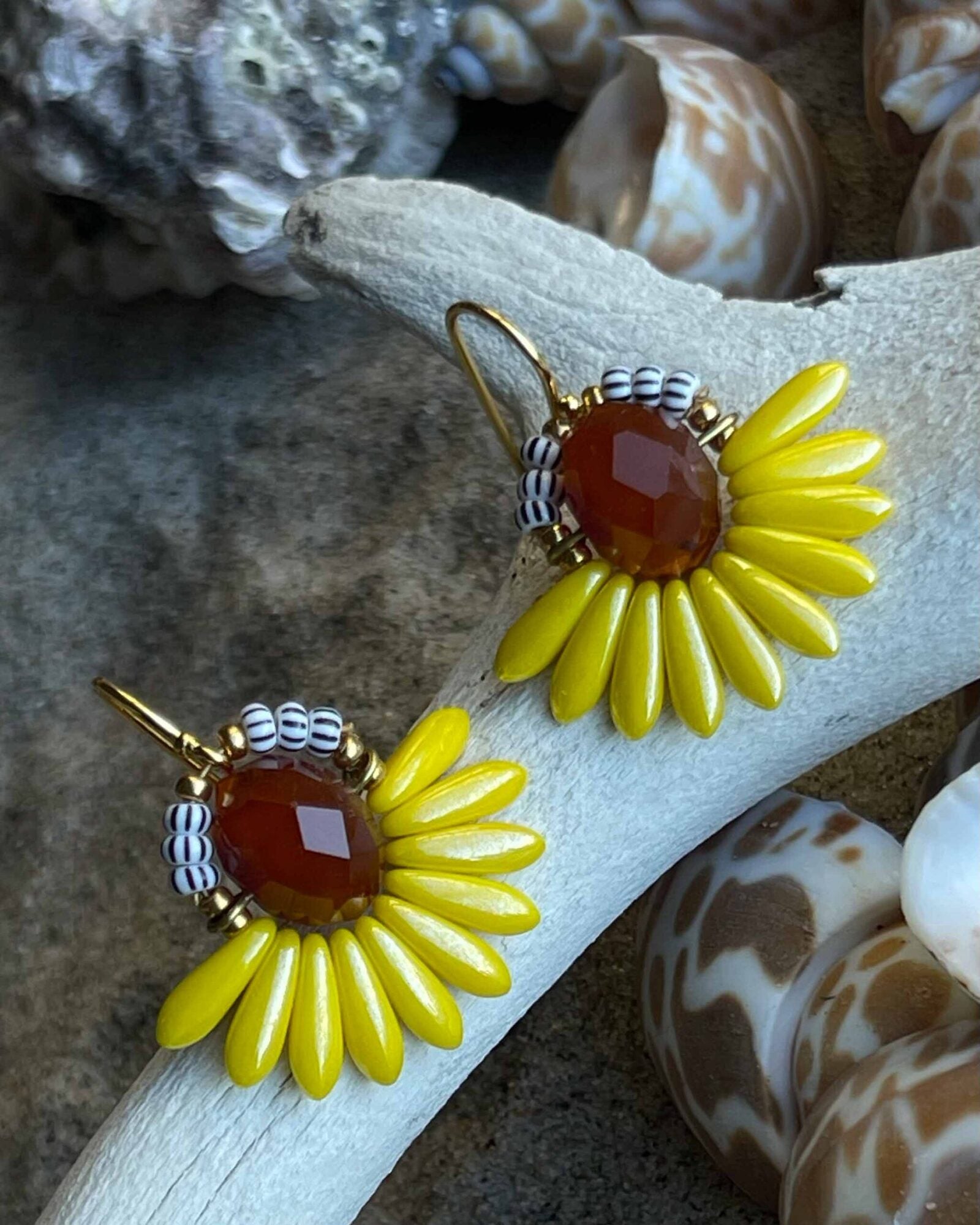 Lille Ørenring gul rav 1-2