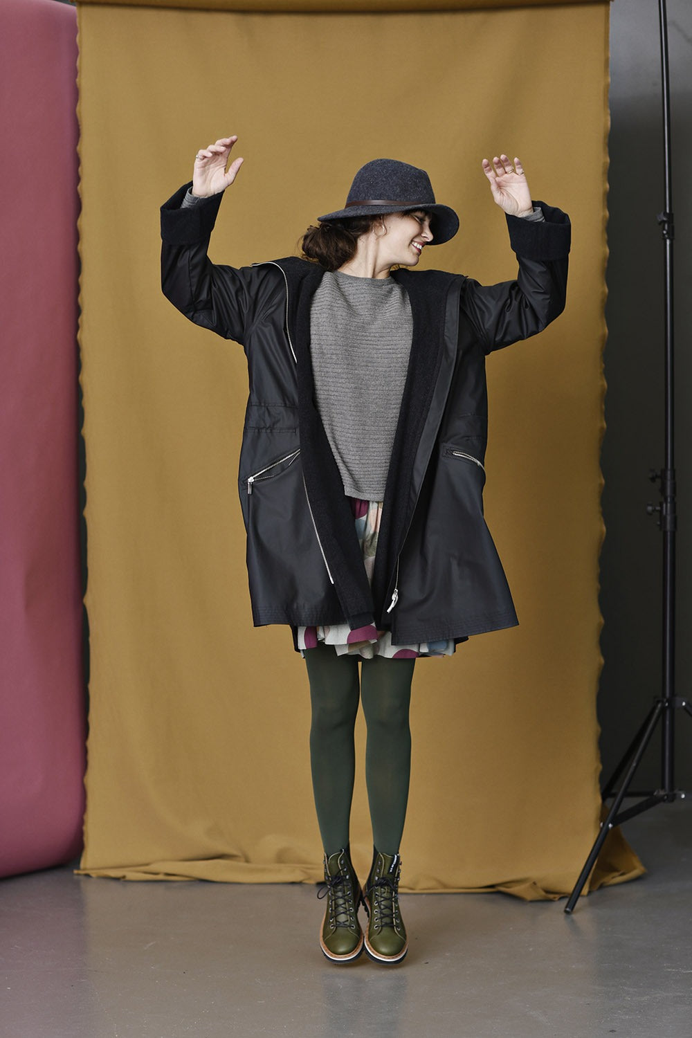 mcb-winter coat-gommy coat-rain coat-regnfrakke-sort-mcverdi-4