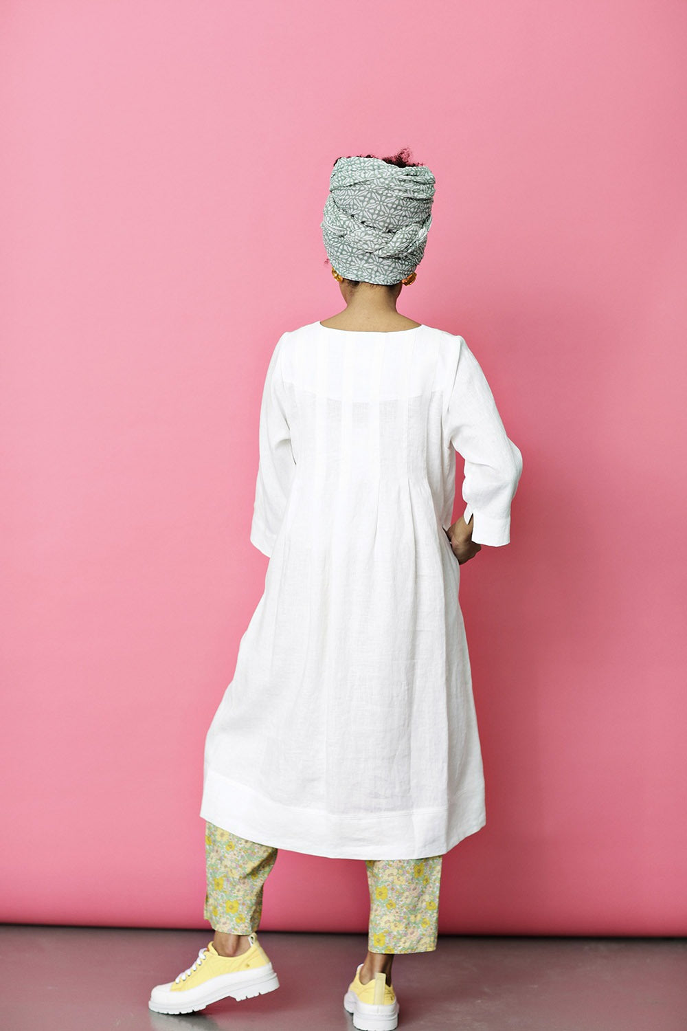 mc732e-wh-white-linen-dress-sommerkjole-hør-hvid-hørkjole-6