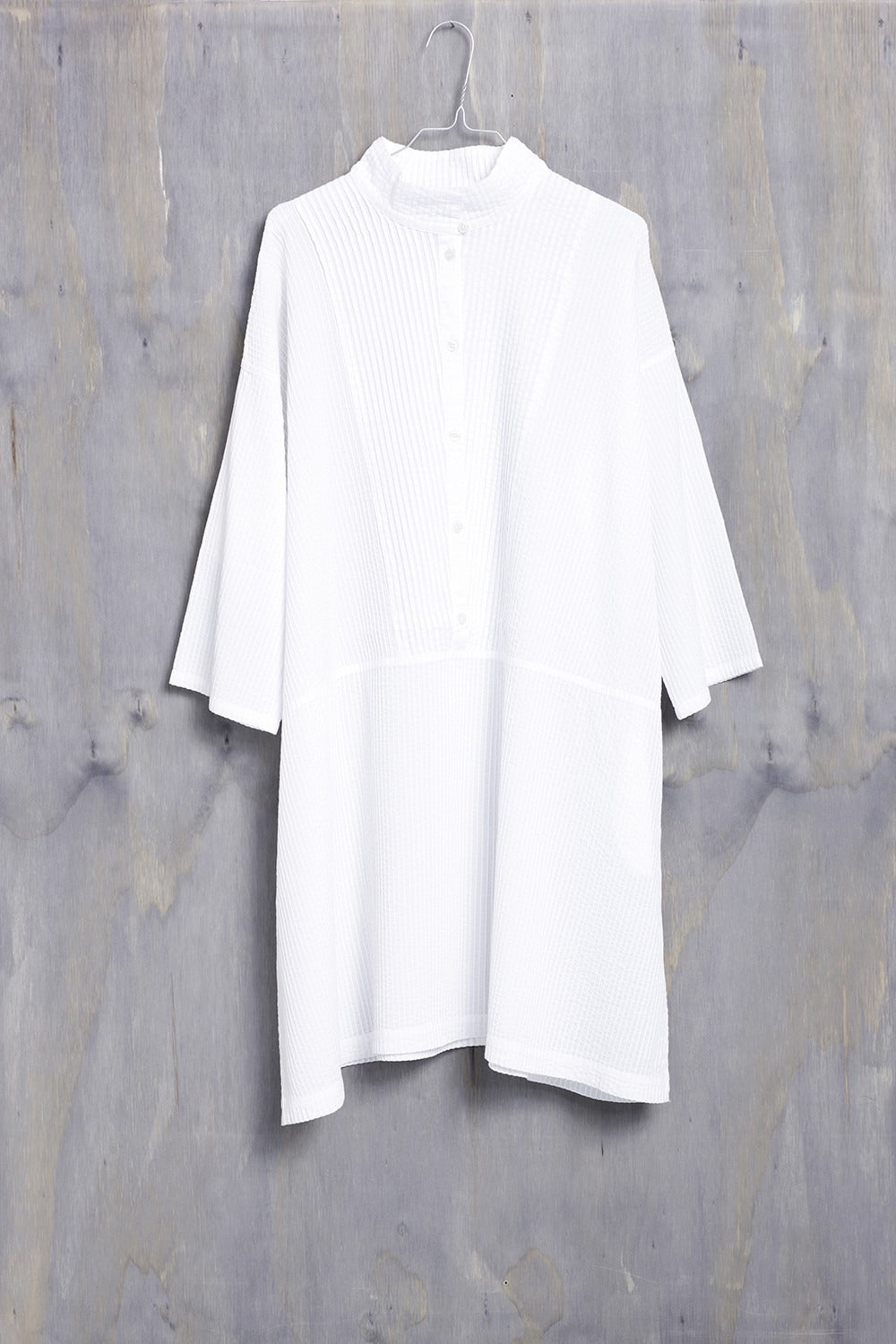 1023114-0200-white-yacomaricard-shirt-2