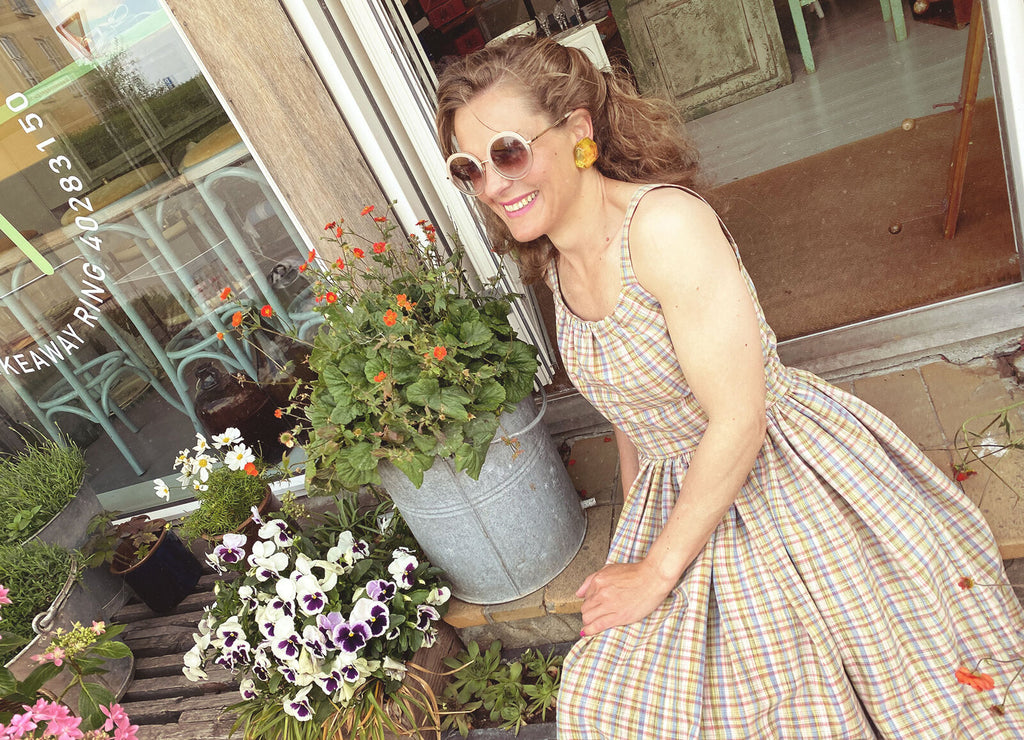 sep20-karla-multi-skøn-sommerkjole-postkort