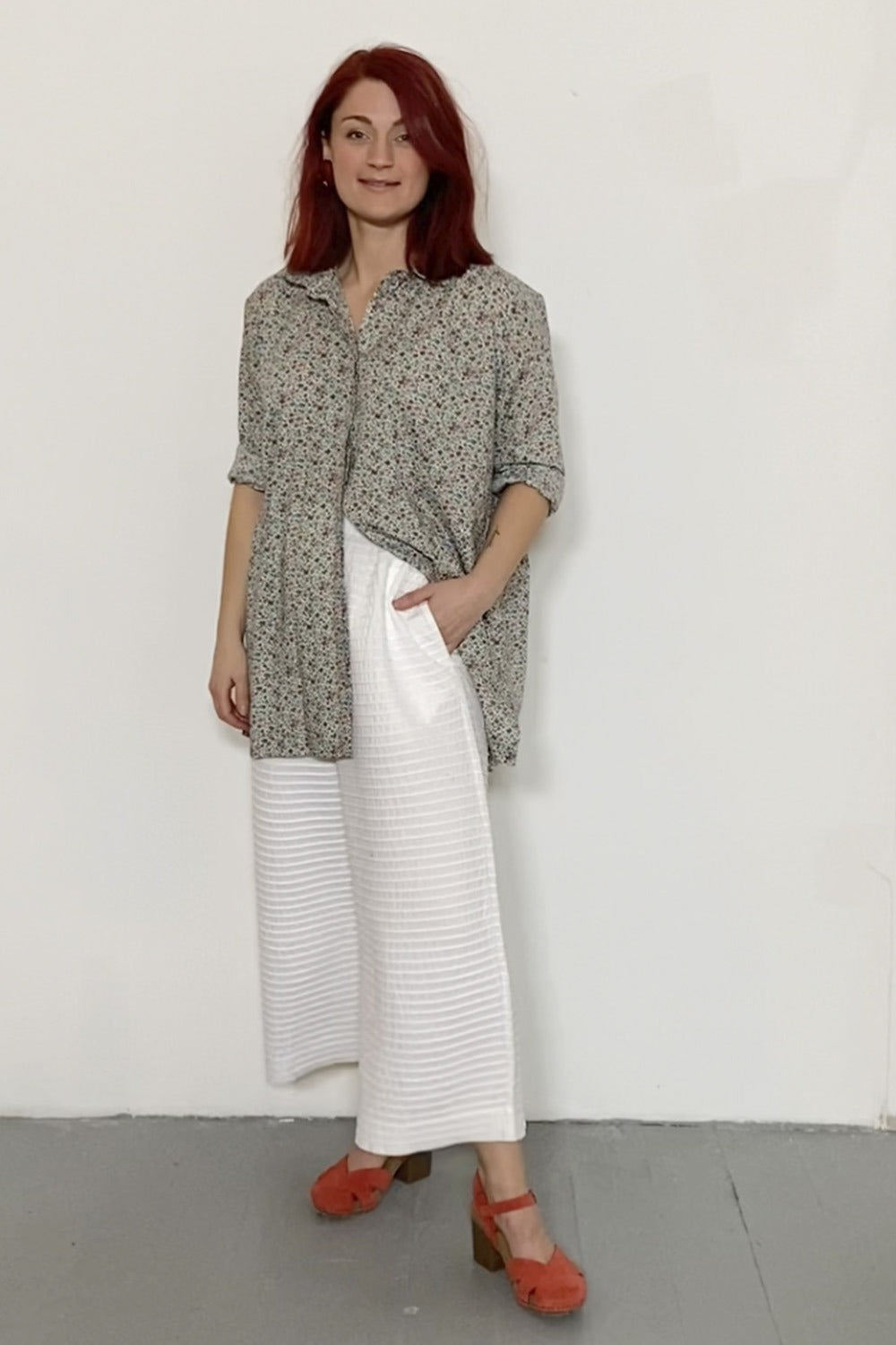 vimeo-139-YM-1530032-0200-hvide-yaccomaricard-bukser