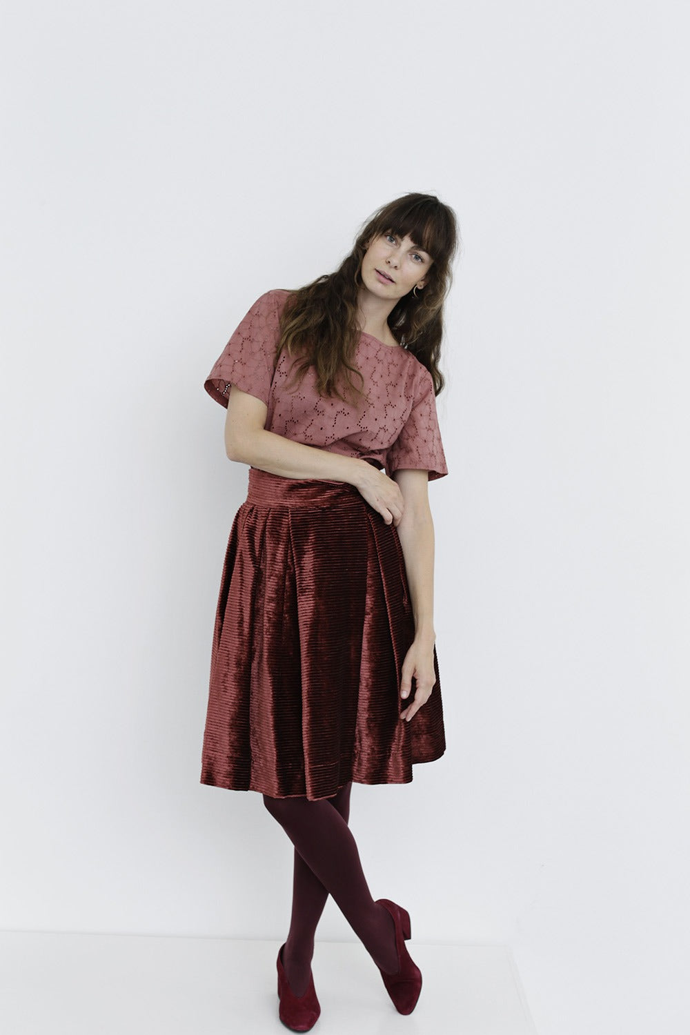 september20-julenederdel-fløjlsnederdel-rød nederdel-velvet-skirt-for-christmas