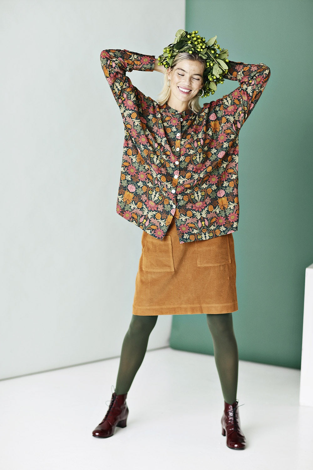 mc787f-te-dark-orange-skirt-corduroy-orange-nederdel-fløjl-mcverdi-2