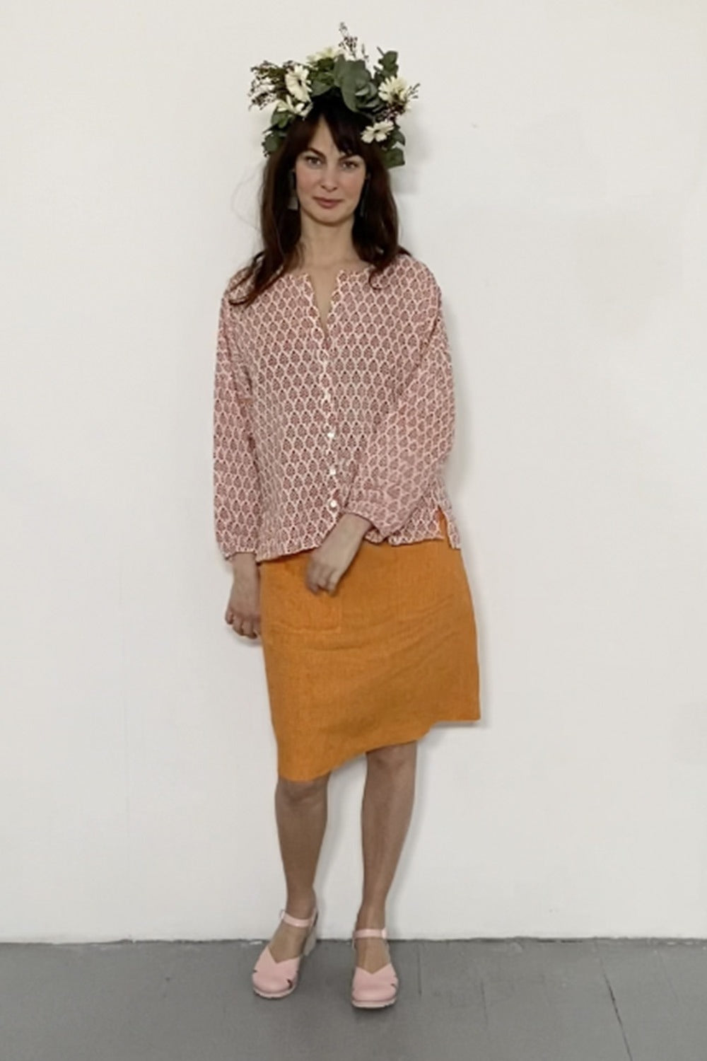 vimeo-57-Mc772g-orange-nederdel