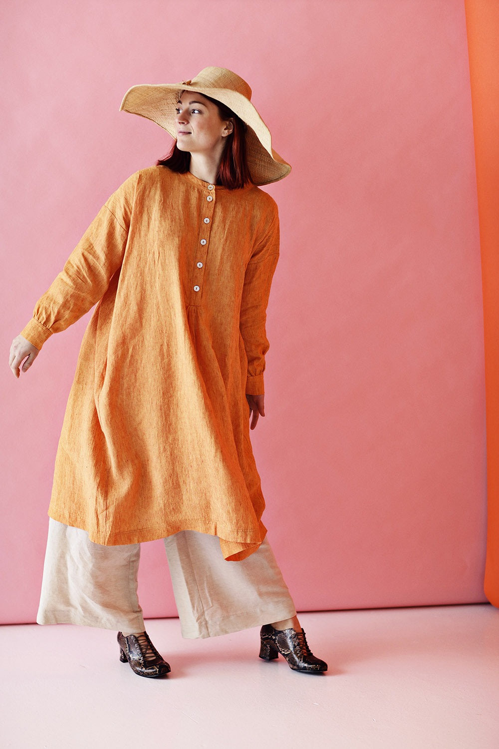 mc802g-so-solero-orange-long-loose-linen-dress-lang-løs-orange-hør-kjole-mcverdi-6
