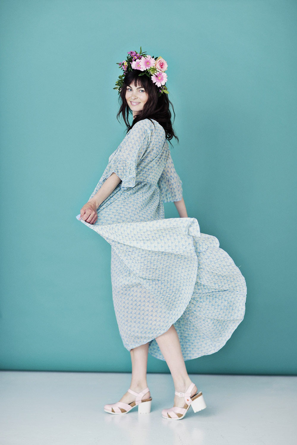 vr1204-robe-elsa-peacock-bleu-provence-zen-ethic-kjole-mcverdi-2