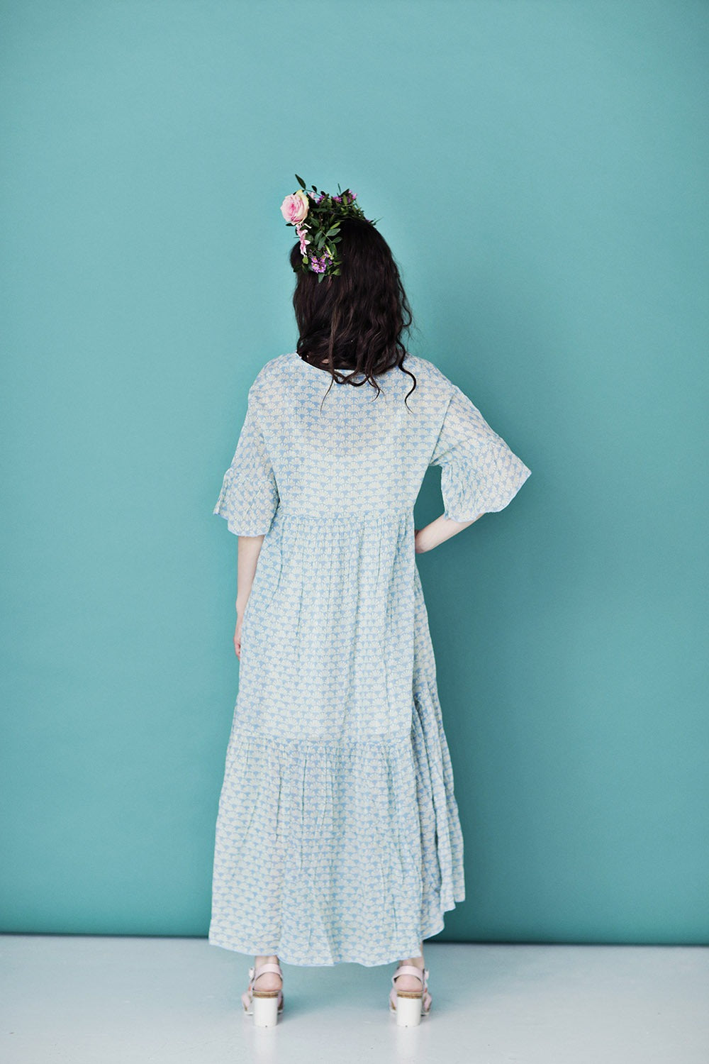 vr1204-robe-elsa-peacock-bleu-provence-zen-ethic-kjole-mcverdi-5