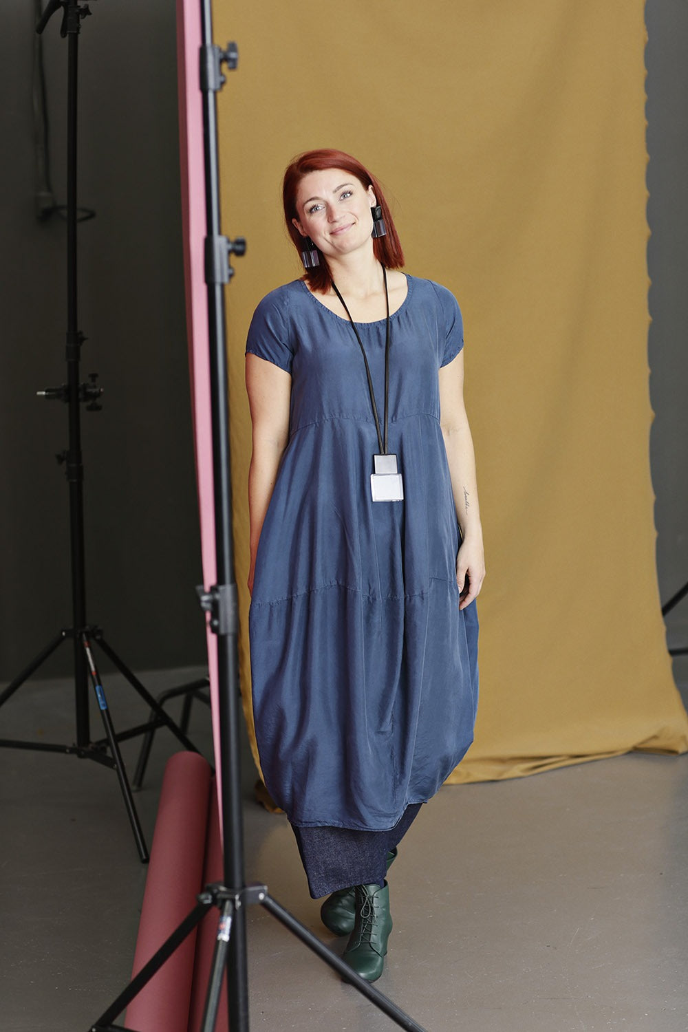 120306-0118-tag-blå-silkekjole-blue-silk-dress-privatsachen-4