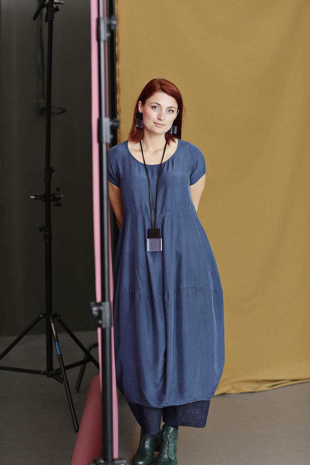 120306-0118-tag-blå-silkekjole-blue-silk-dress-privatsachen-3