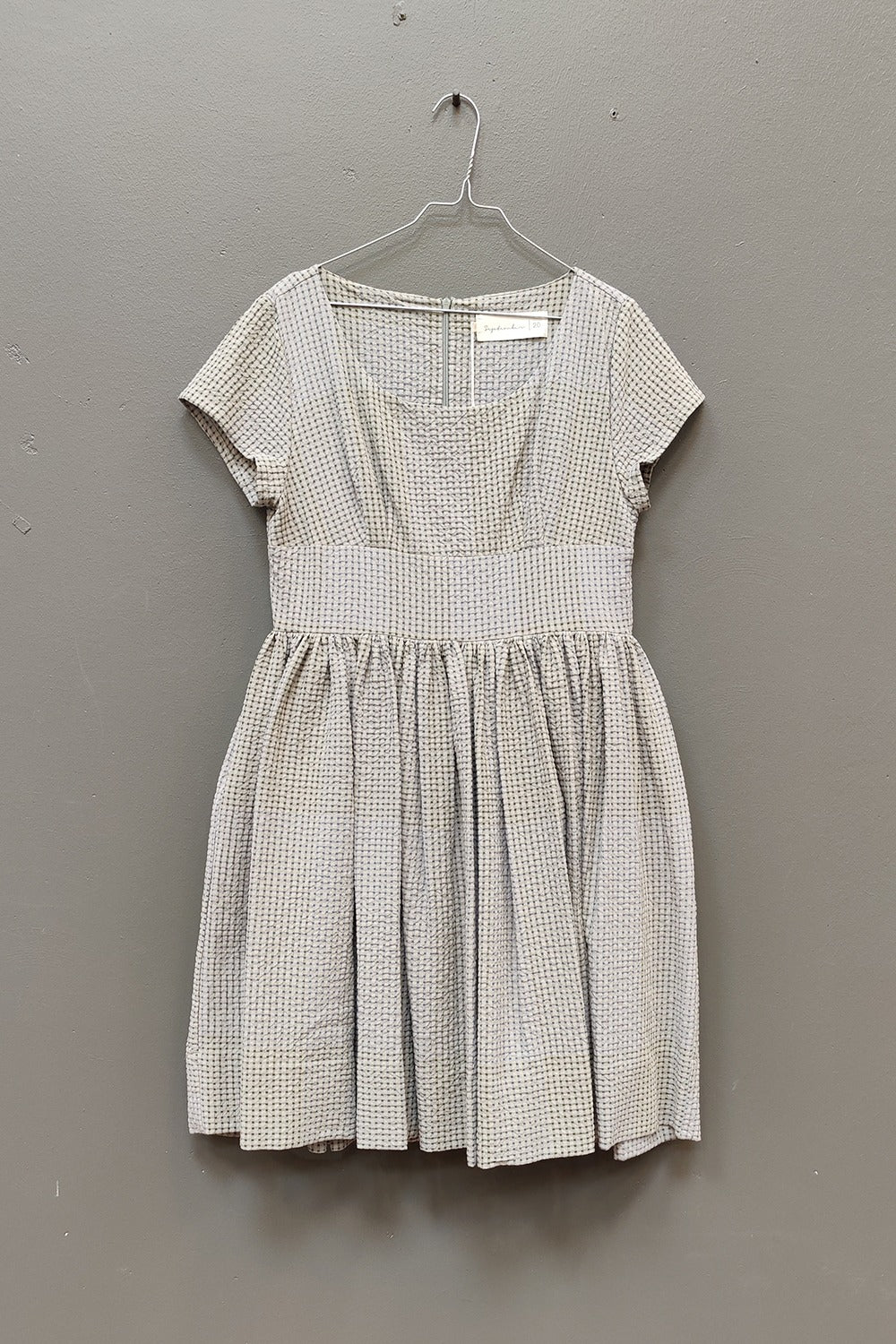 maggie-dress-grey-september20-kjole-mcverdi-1