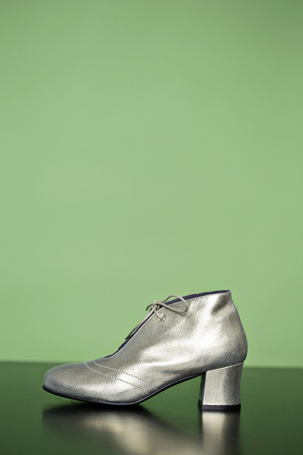 frida28-metalic-suded-iceberg-guld-sko-nordic-shoe-people-mcverdi-4