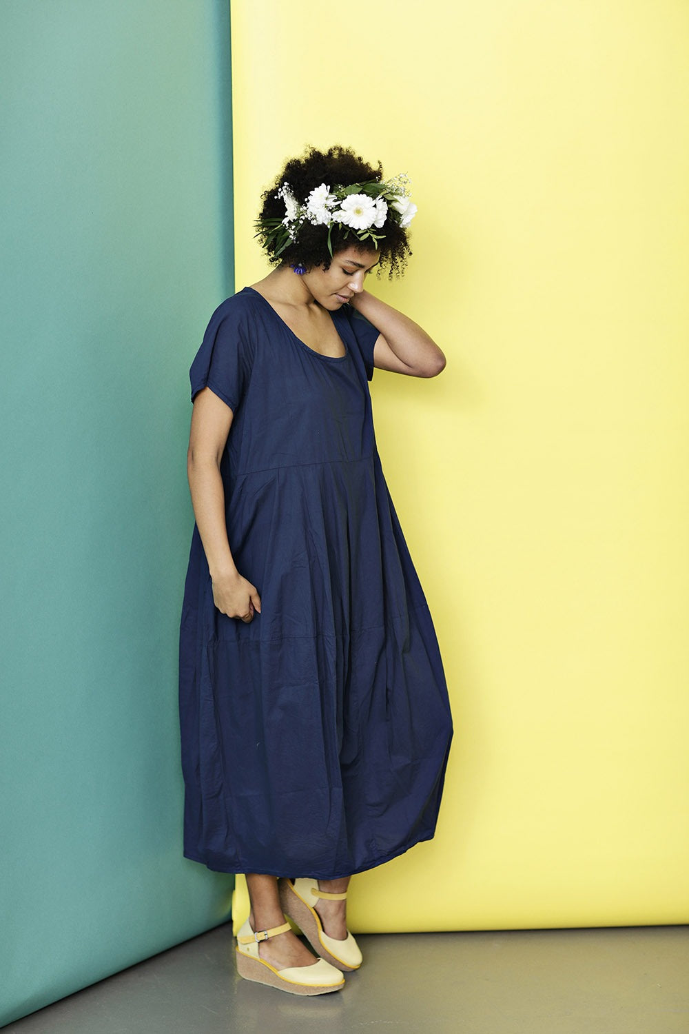 efforrtschritt-2210312-0119-nacht-mørkeblå-privatsachen-kjole-blue-cotton-dress-4