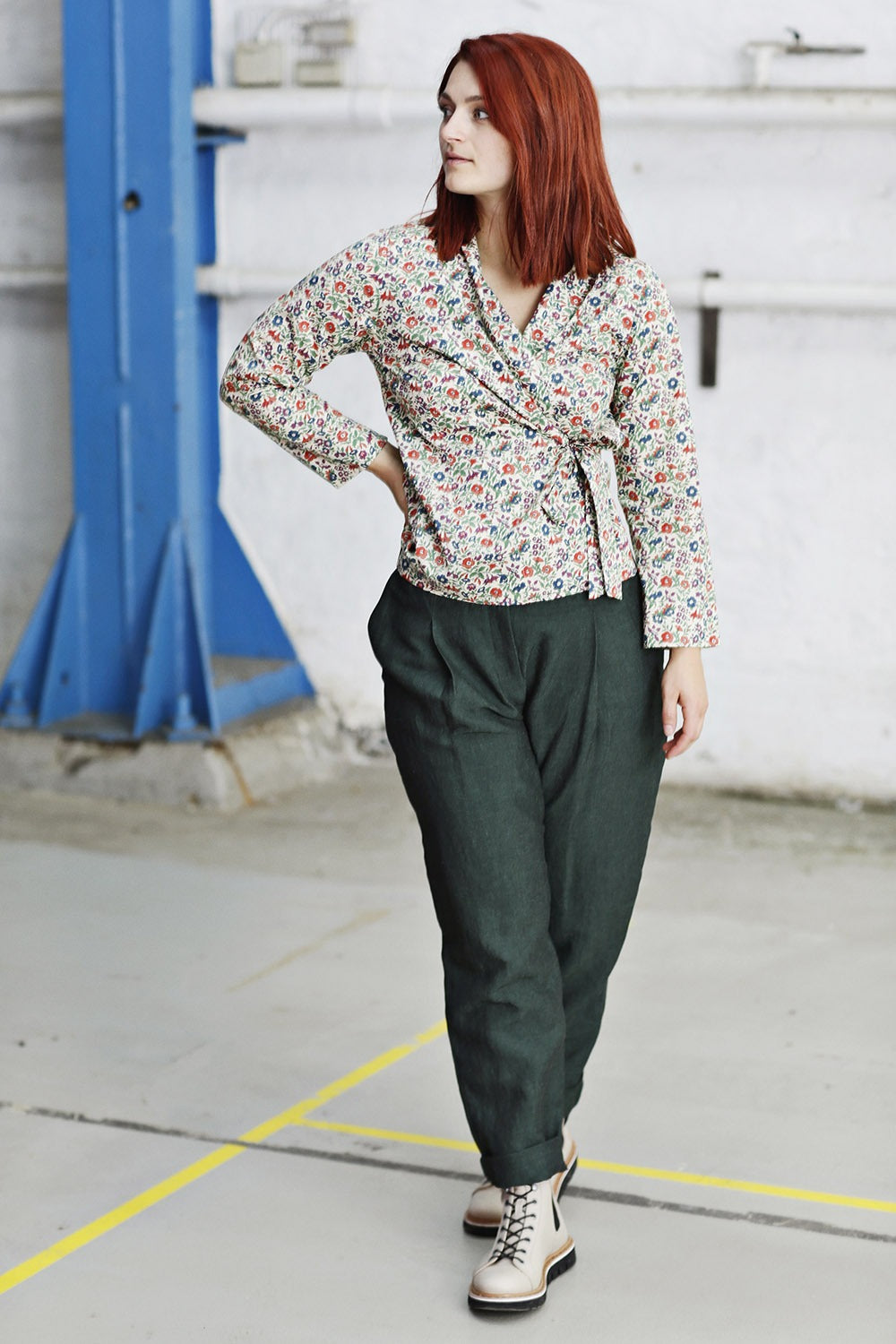 mc870a-multicolor-flower print-liberty-mcverdi-mamie-cotton-wrap over shirt-2