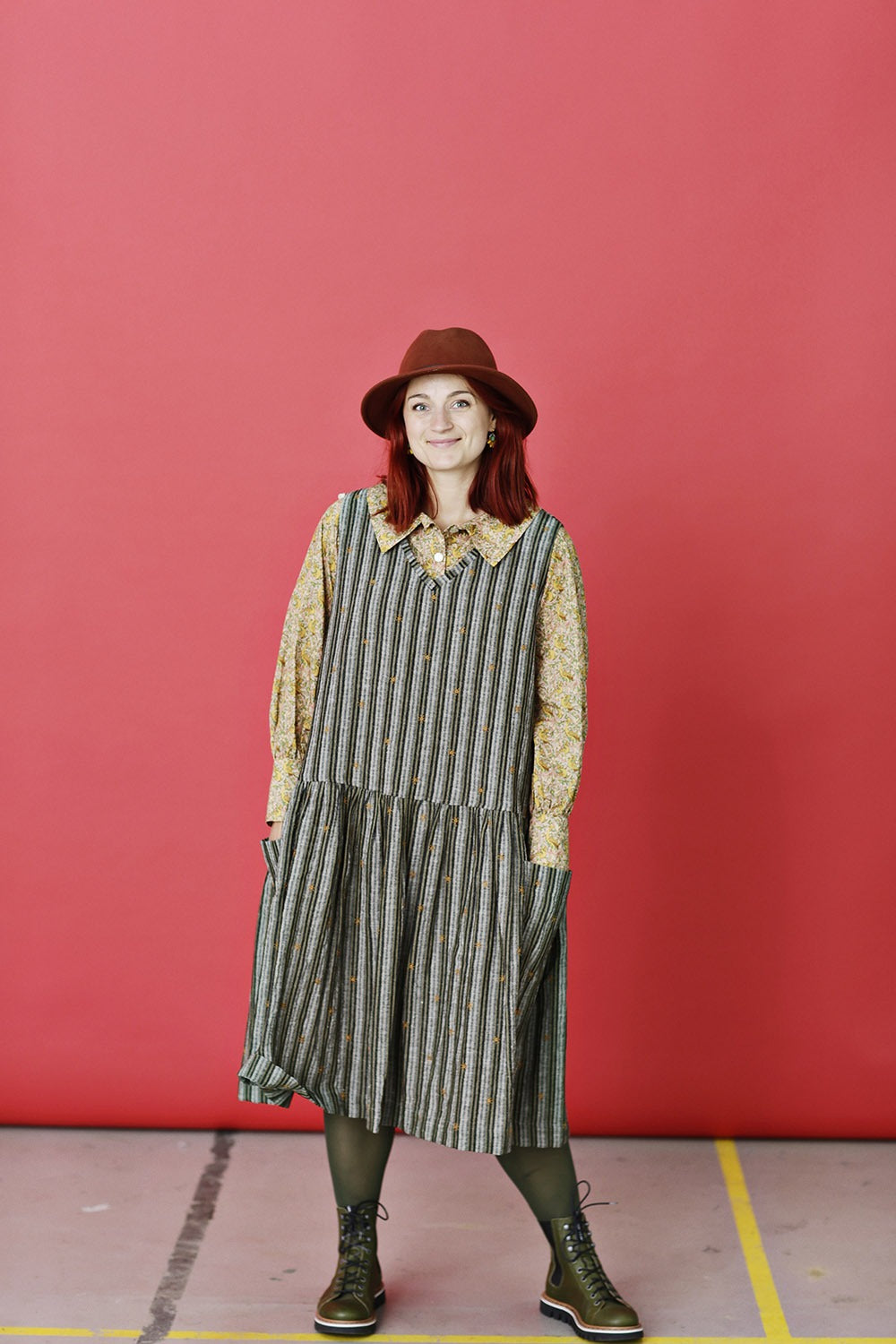 mc873b-stripe-mcverdi-stribet spencer kjole-broderi-2