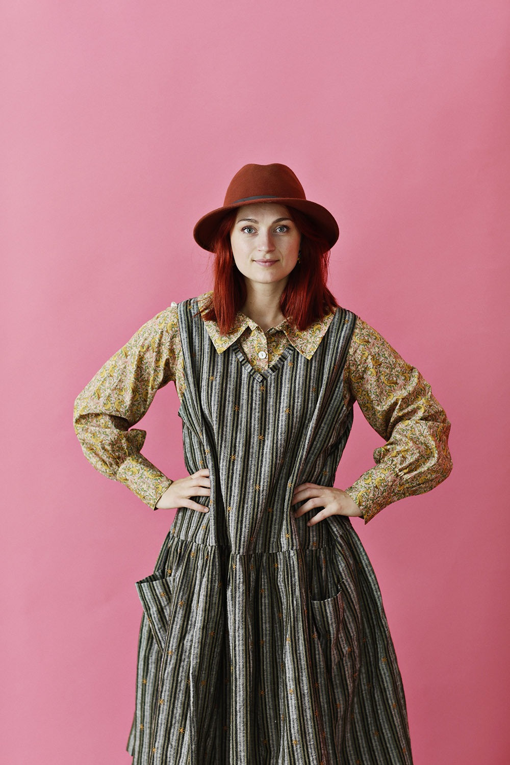 mc873b-stripe-mcverdi-stribet spencer kjole-broderi-4