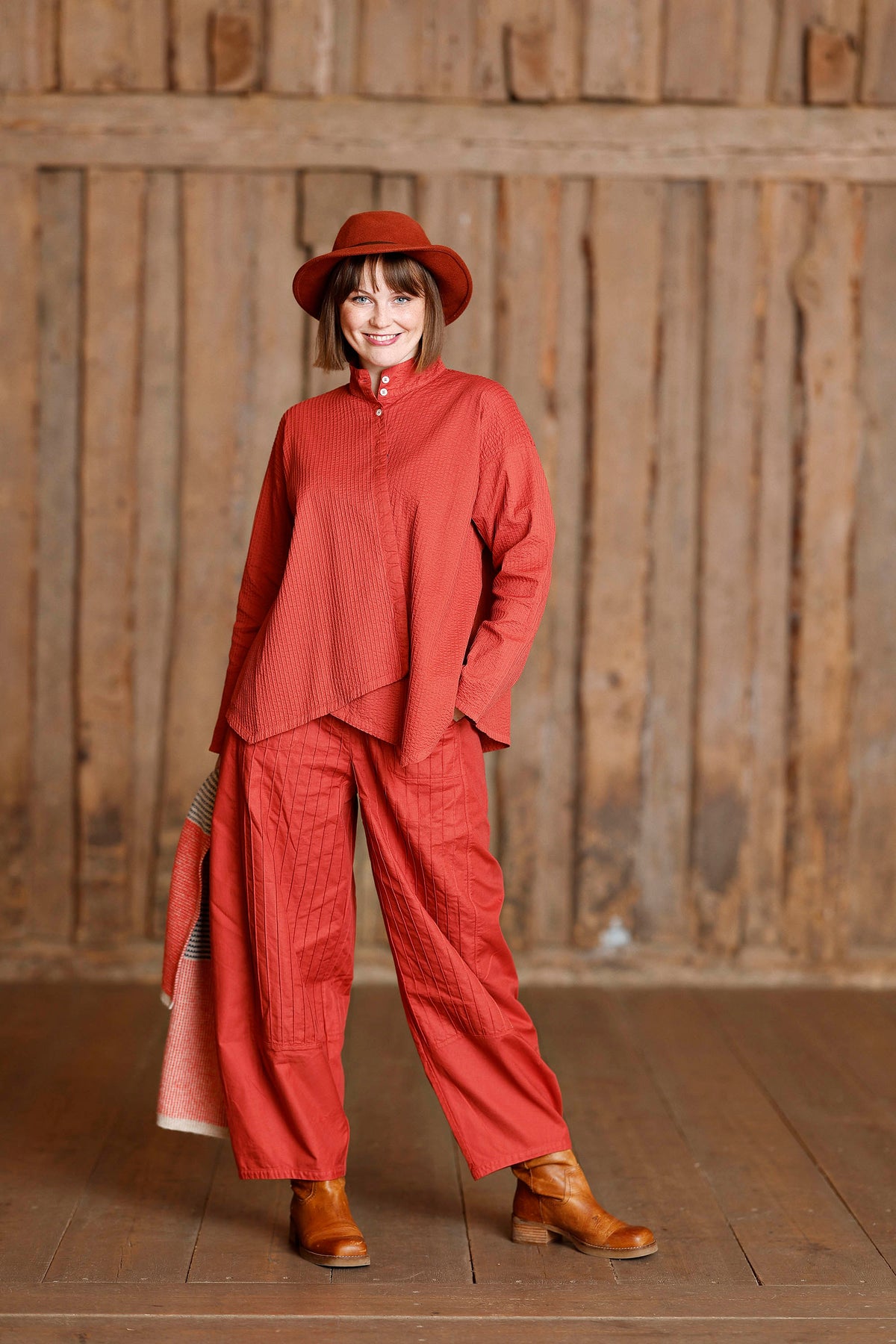 White YaccoMaricard shirt with asymmetric closure
