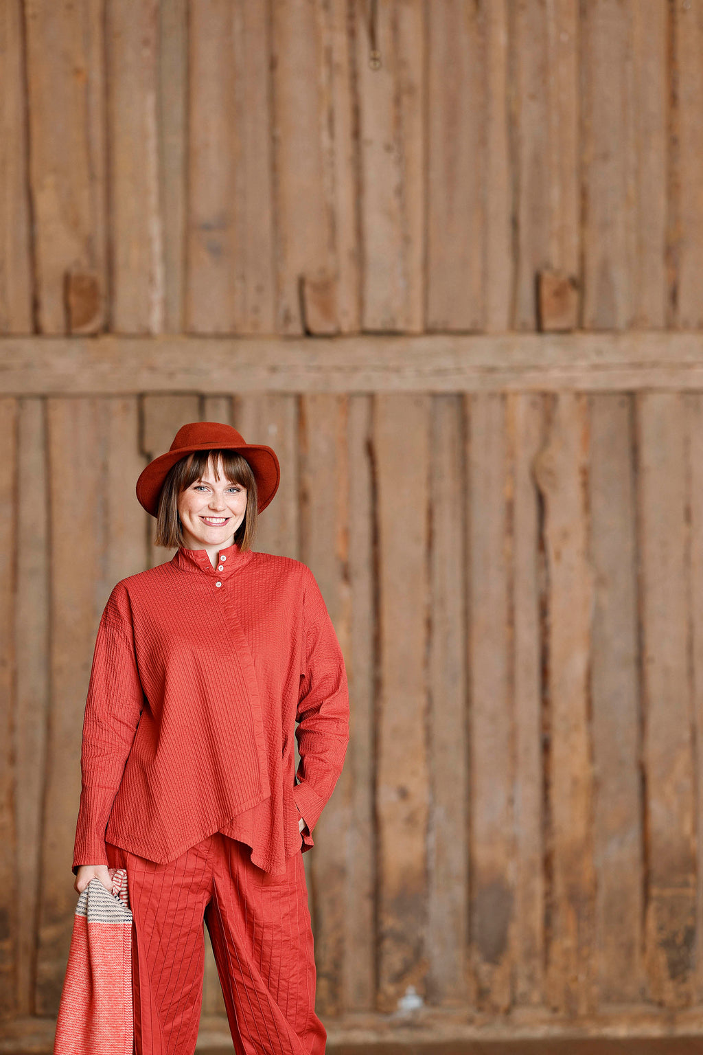 White YaccoMaricard shirt with asymmetric closure