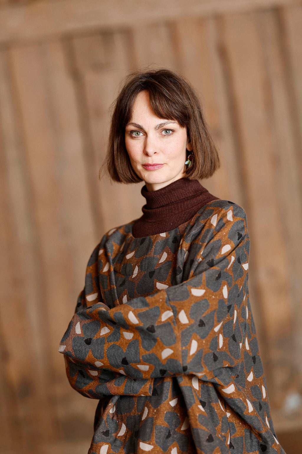 Blouse with a cool print by Brâncuși