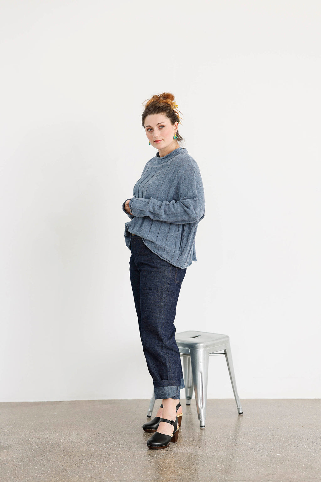 Let strik fra MUSE WEAR med bred rib i lys blå