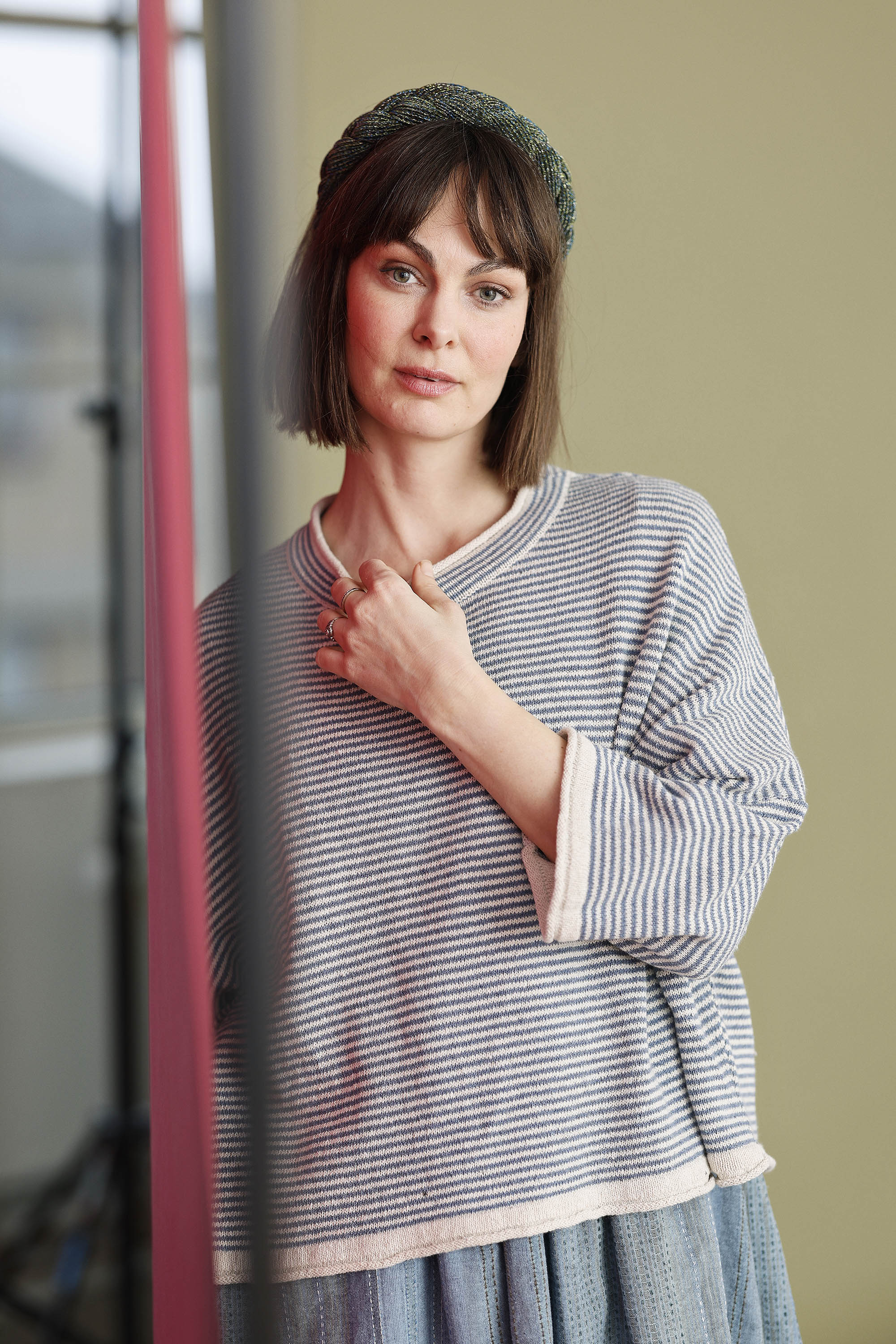 Short-sleeved knit from MUSE WEAR in Offwhite